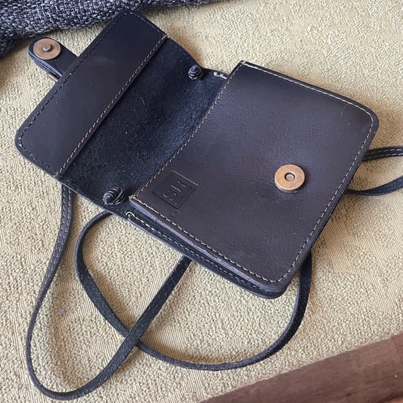 SR Genuine Leather Mini Crossbody Bag Made in Canada - Picture 2 of 7